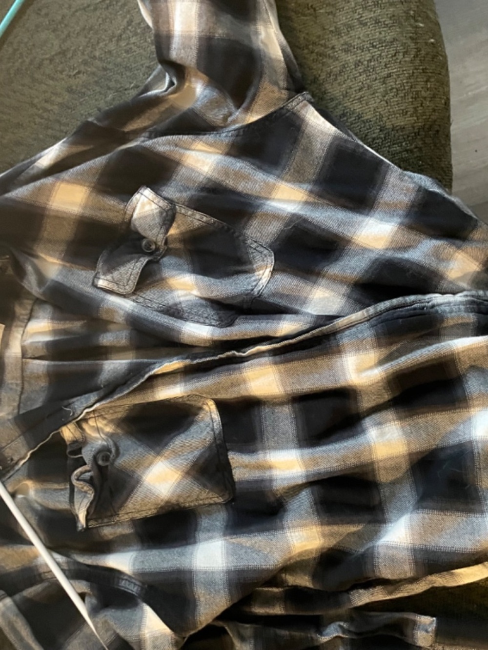 Button up flannel - Picture 5 of 6